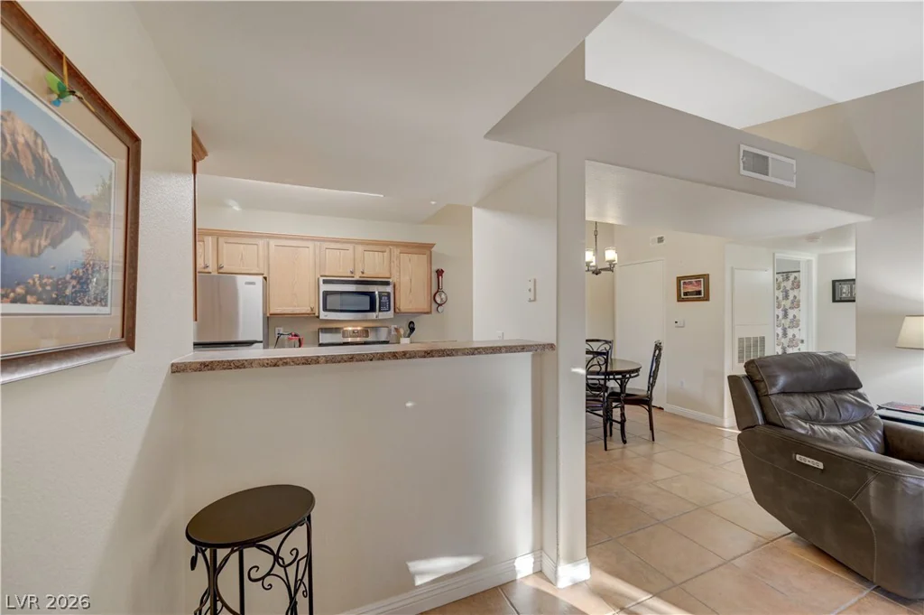 7885 Flamingo, Las Vegas, NV 89147