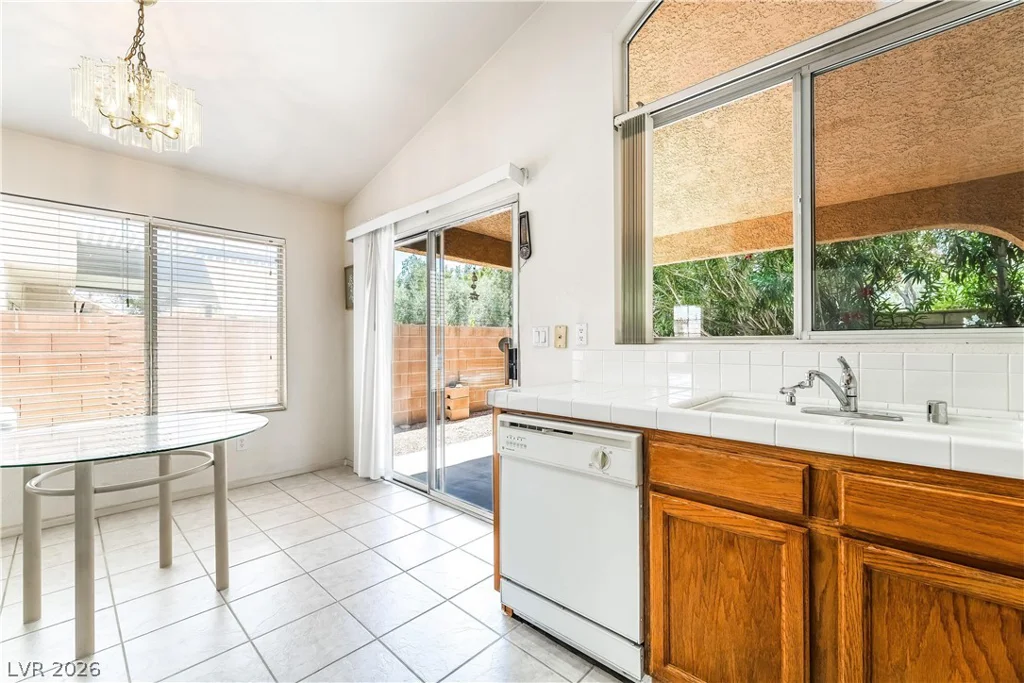 7885 Geyser Hill, Las Vegas, NV 89147