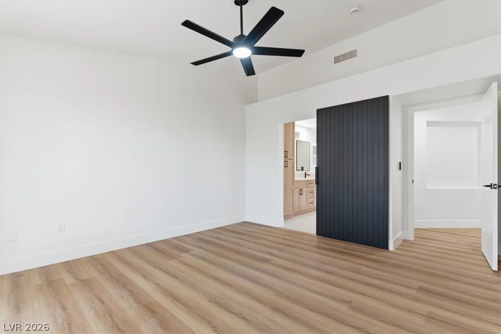 10013 Cresent Creek, Las Vegas, NV 89134