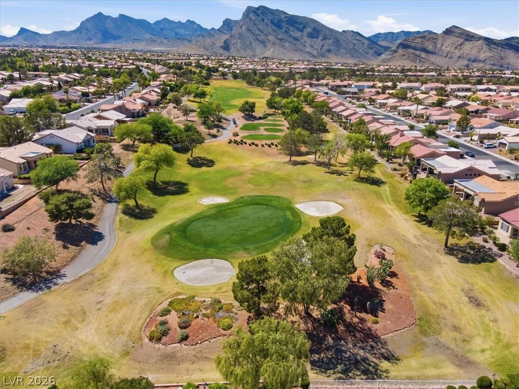10013 Cresent Creek, Las Vegas, NV 89134