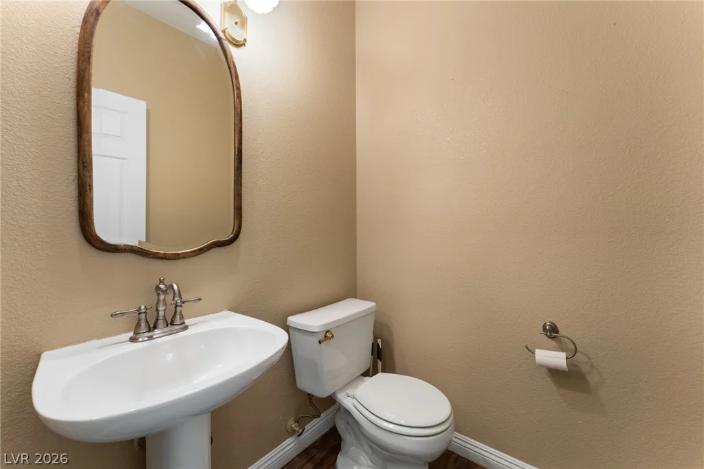 8404 Bay Crest, Las Vegas, NV 89128