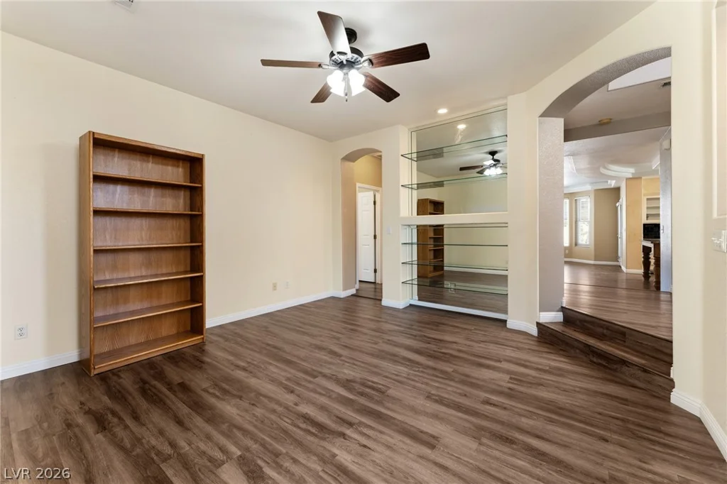 8404 Bay Crest, Las Vegas, NV 89128