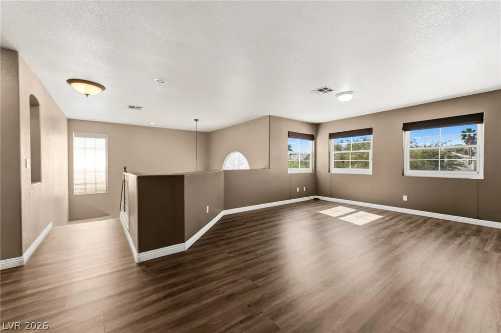 8404 Bay Crest, Las Vegas, NV 89128