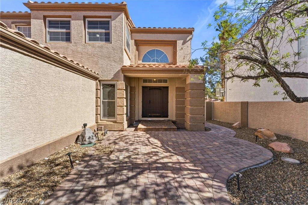 8404 Bay Crest, Las Vegas, NV 89128