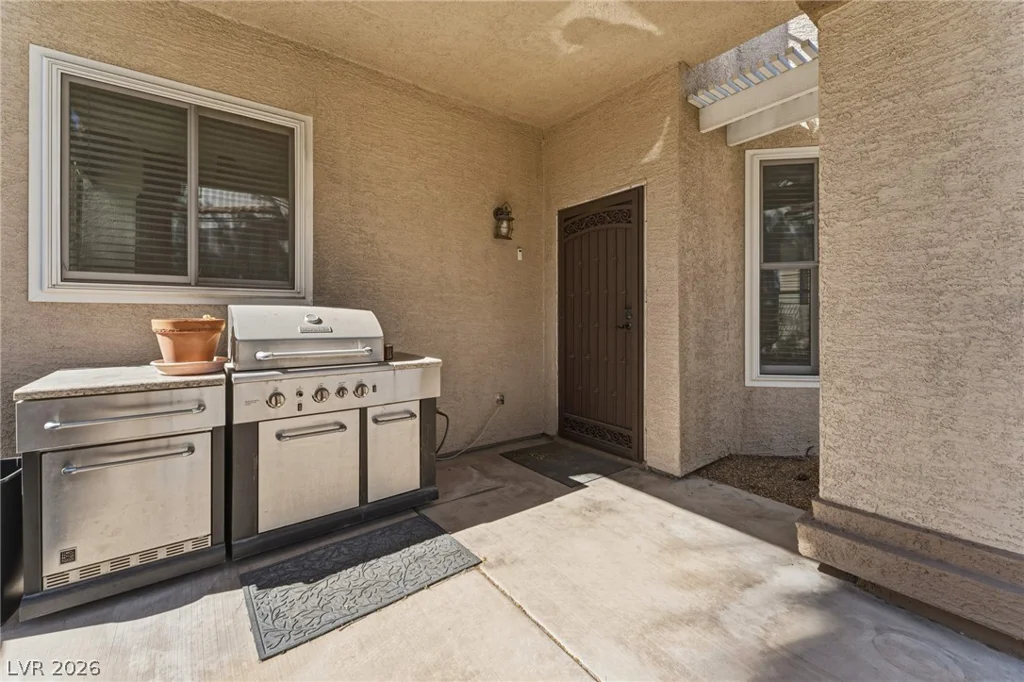 8404 Bay Crest, Las Vegas, NV 89128