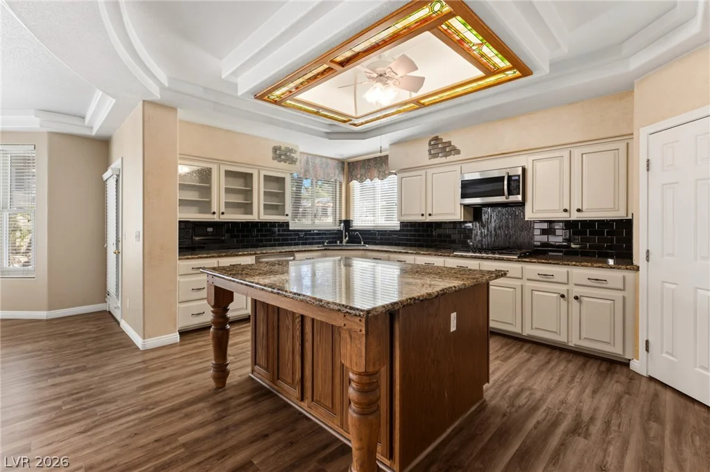 8404 Bay Crest, Las Vegas, NV 89128