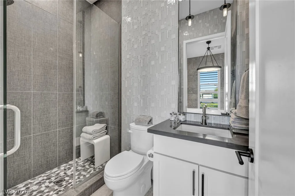 6937 Rainstone, Las Vegas, NV 89148