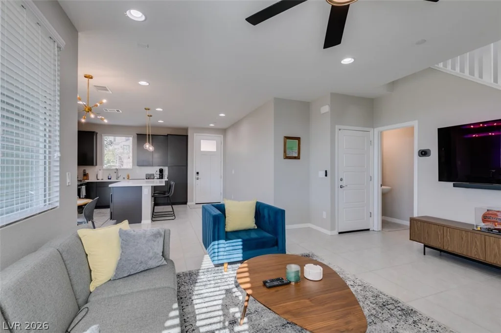 642 Solar Citrine, Las Vegas, NV 89138