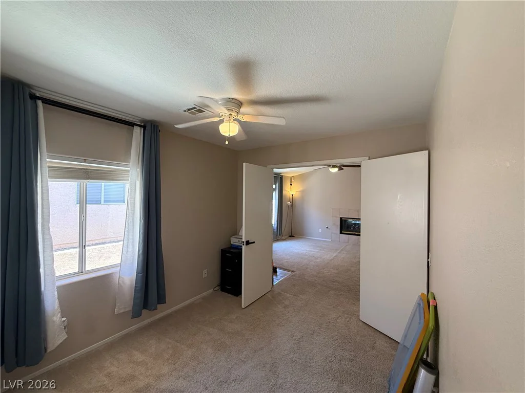 7912 Seabourn, Las Vegas, NV 89129