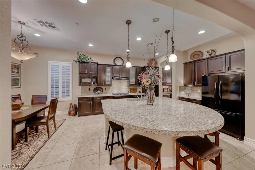 41 Moltrasio, Henderson, NV 89011
