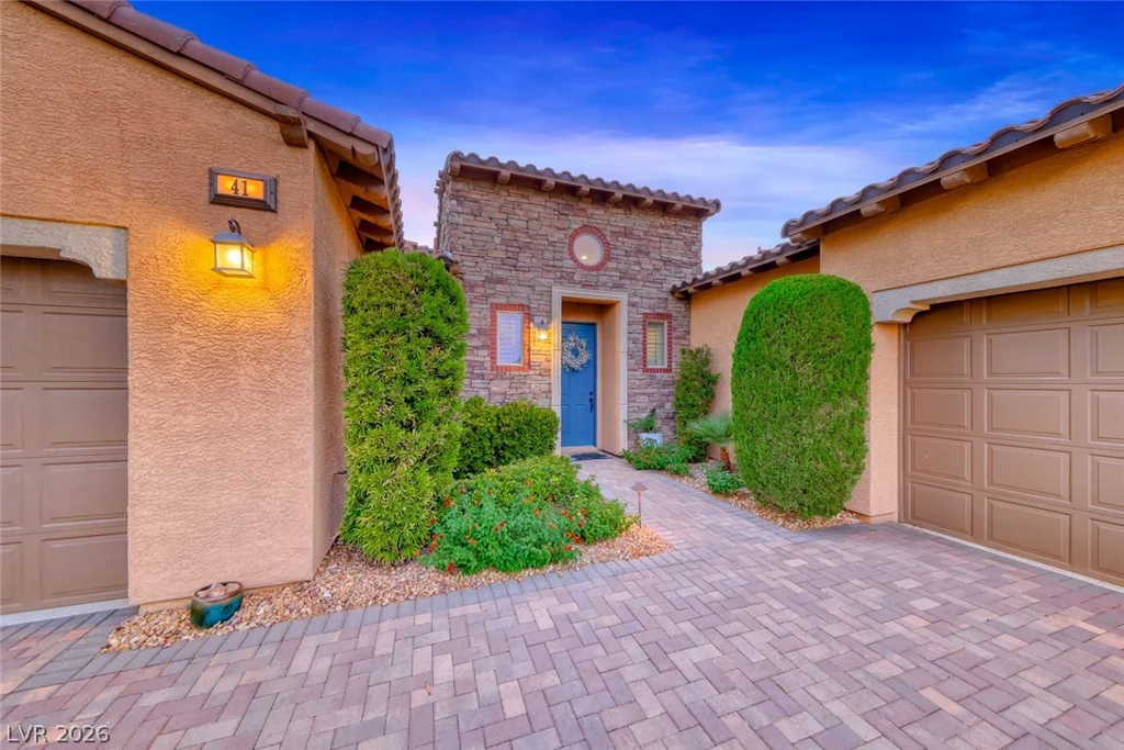41 Moltrasio, Henderson, NV 89011