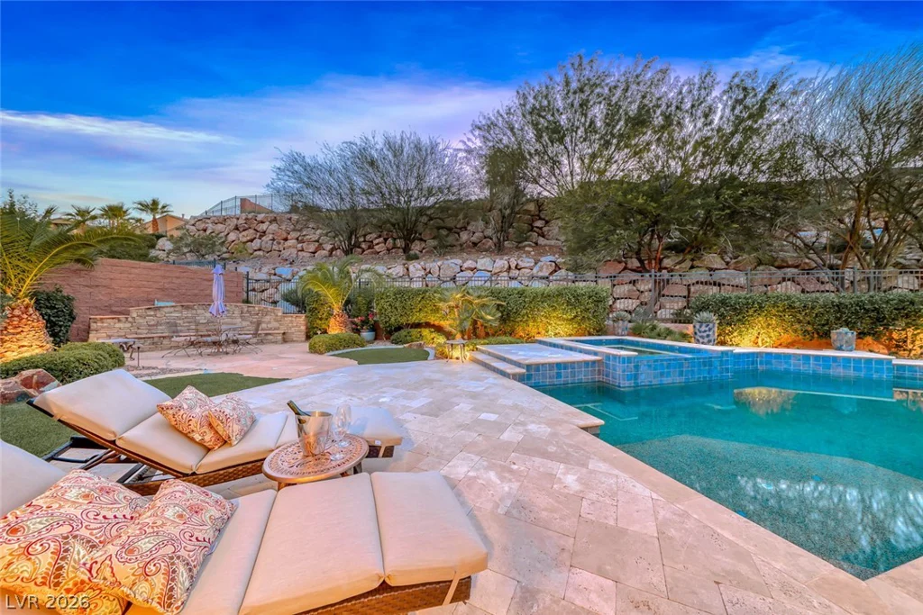41 Moltrasio, Henderson, NV 89011