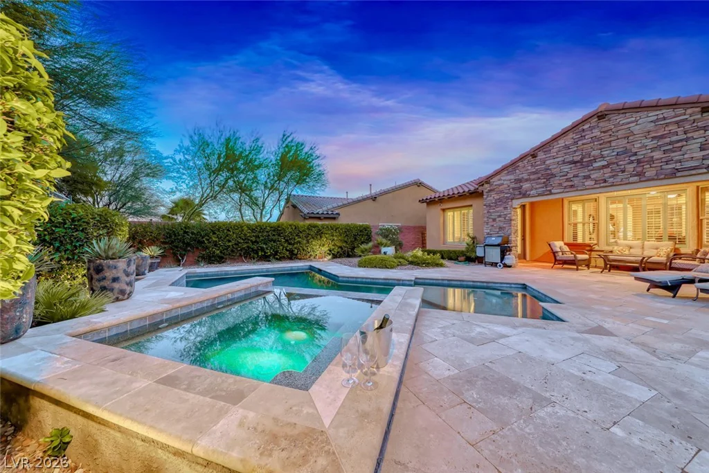 41 Moltrasio, Henderson, NV 89011