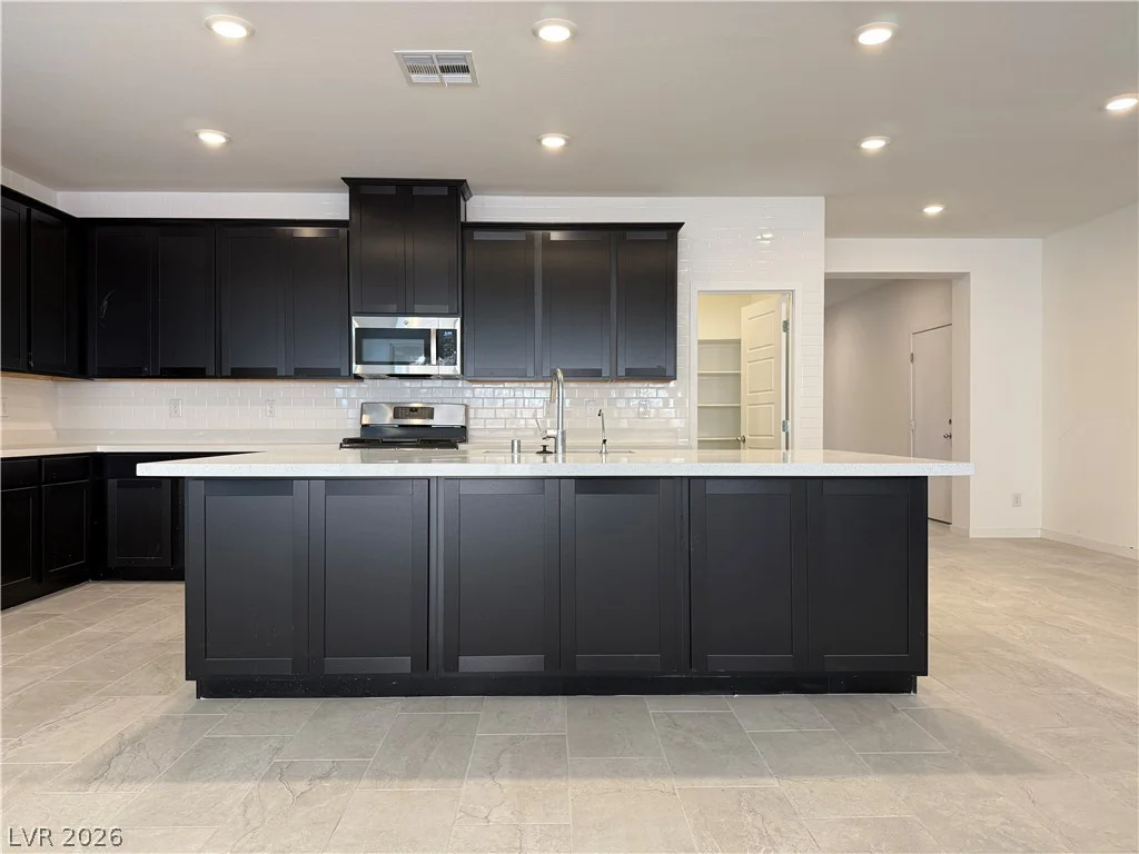 9956 Joshua Foothills, Las Vegas, NV 89178