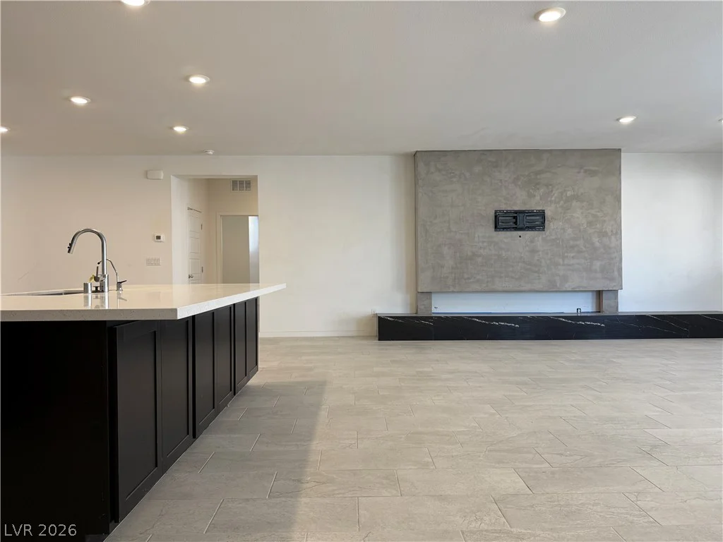 9956 Joshua Foothills, Las Vegas, NV 89178