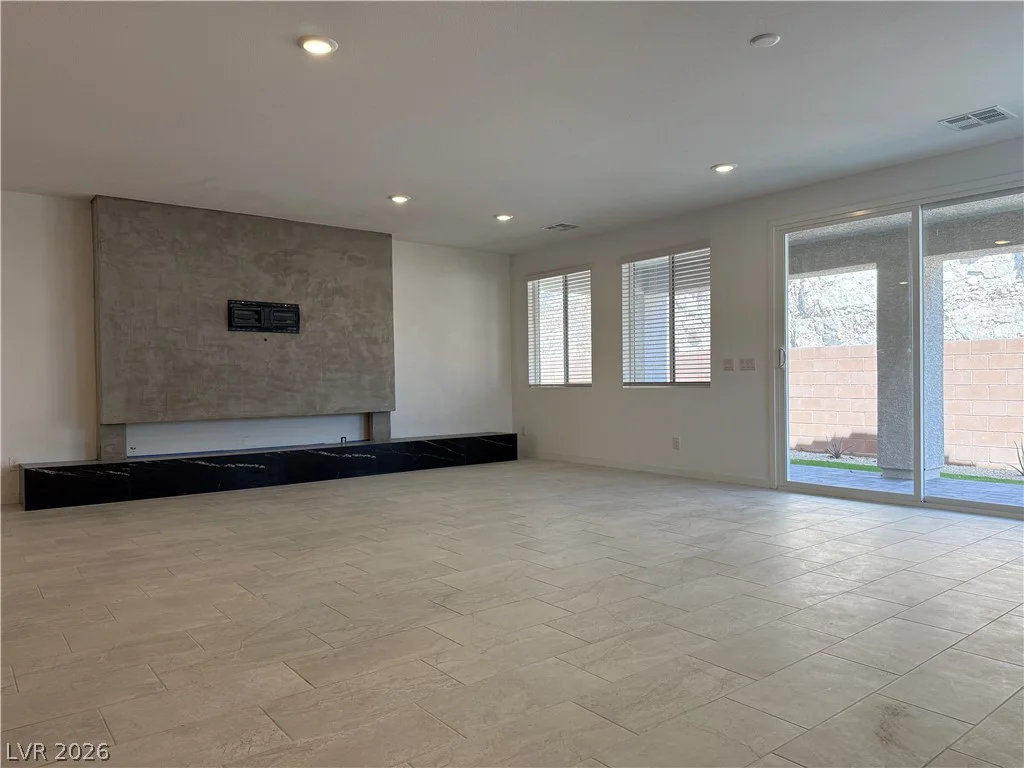 9956 Joshua Foothills, Las Vegas, NV 89178