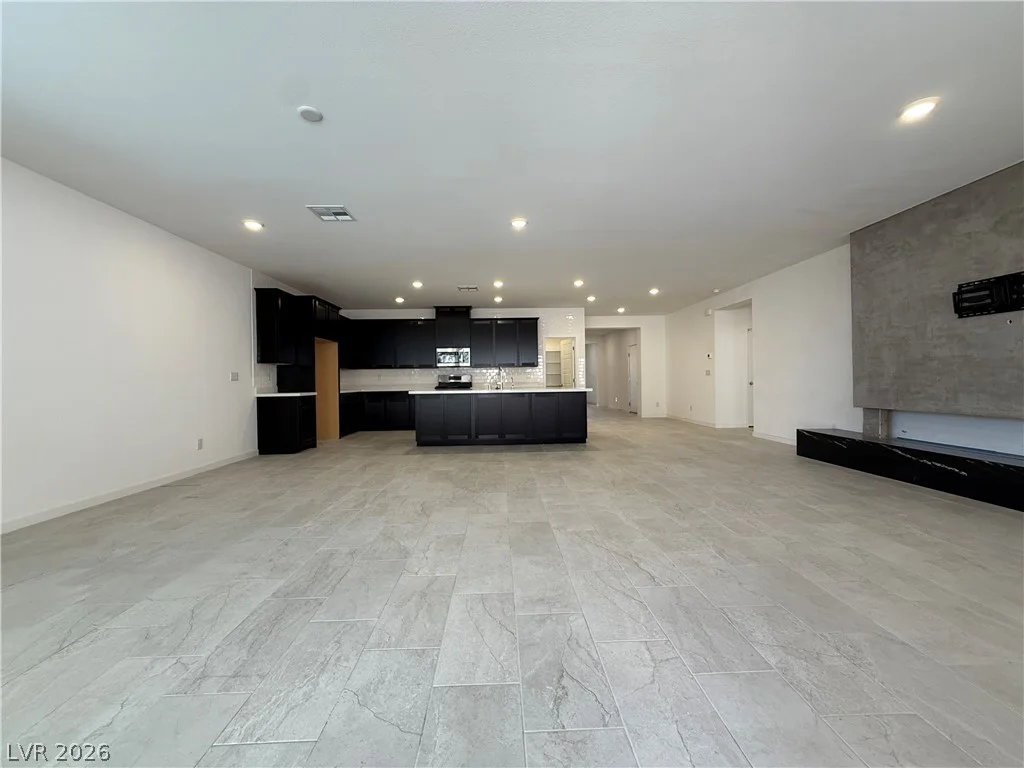 9956 Joshua Foothills, Las Vegas, NV 89178