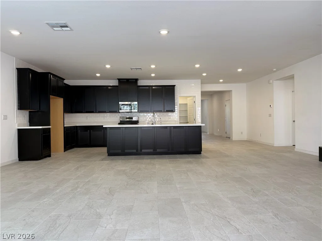 9956 Joshua Foothills, Las Vegas, NV 89178