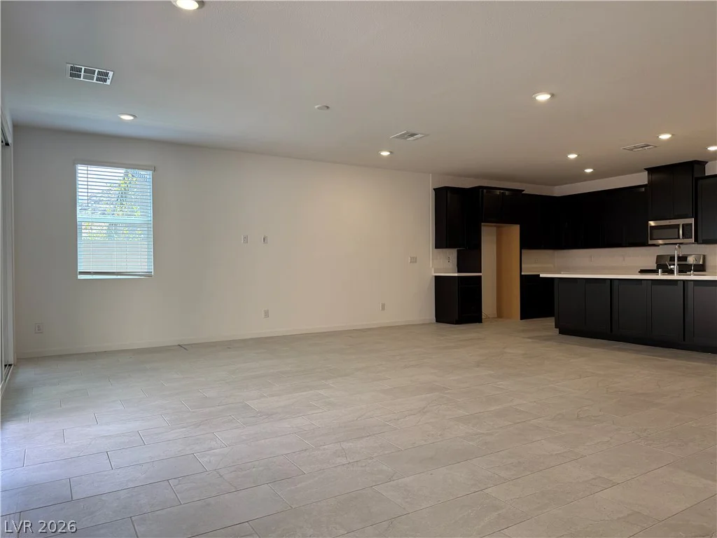 9956 Joshua Foothills, Las Vegas, NV 89178
