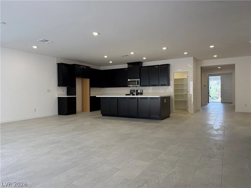 9956 Joshua Foothills, Las Vegas, NV 89178