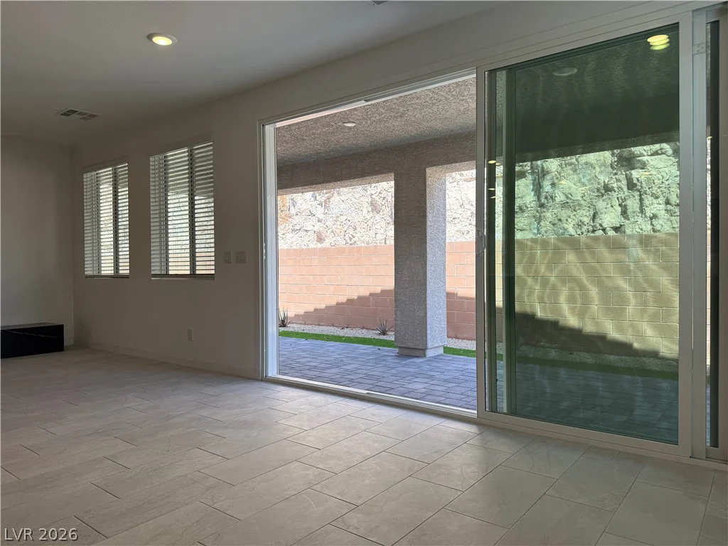 9956 Joshua Foothills, Las Vegas, NV 89178