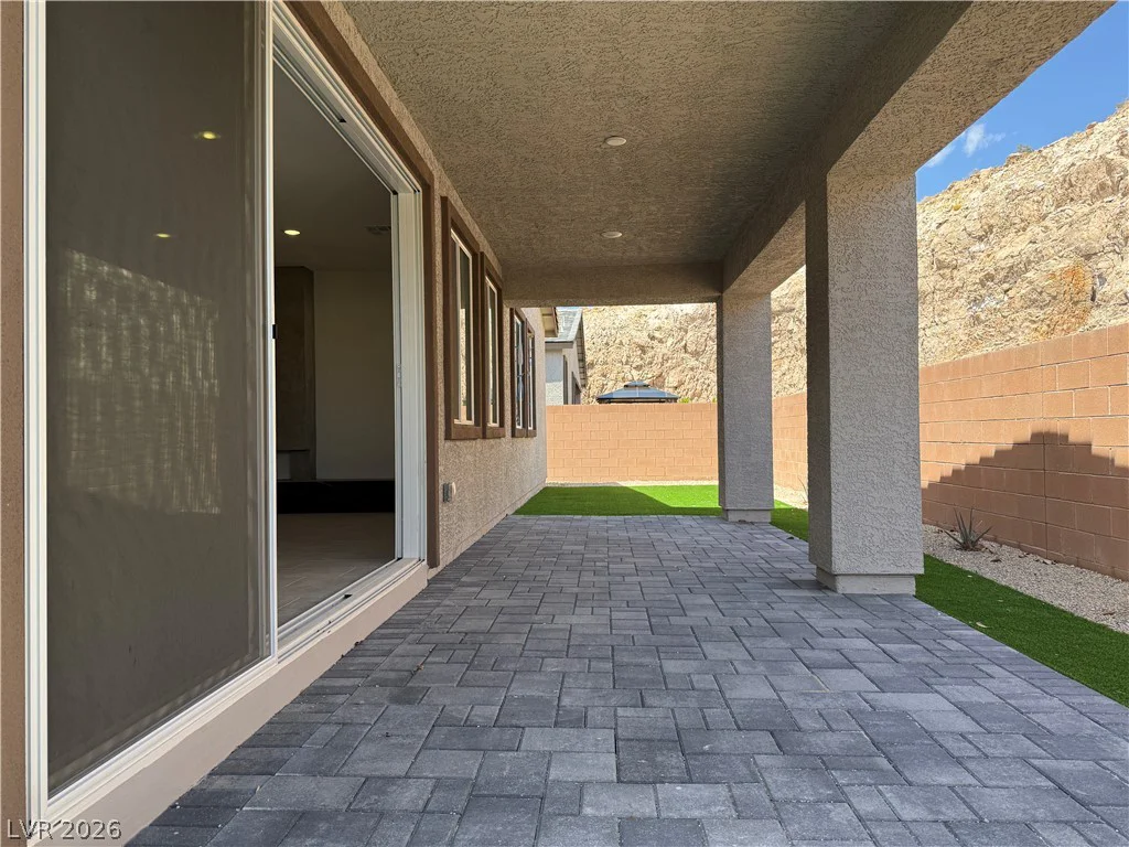 9956 Joshua Foothills, Las Vegas, NV 89178