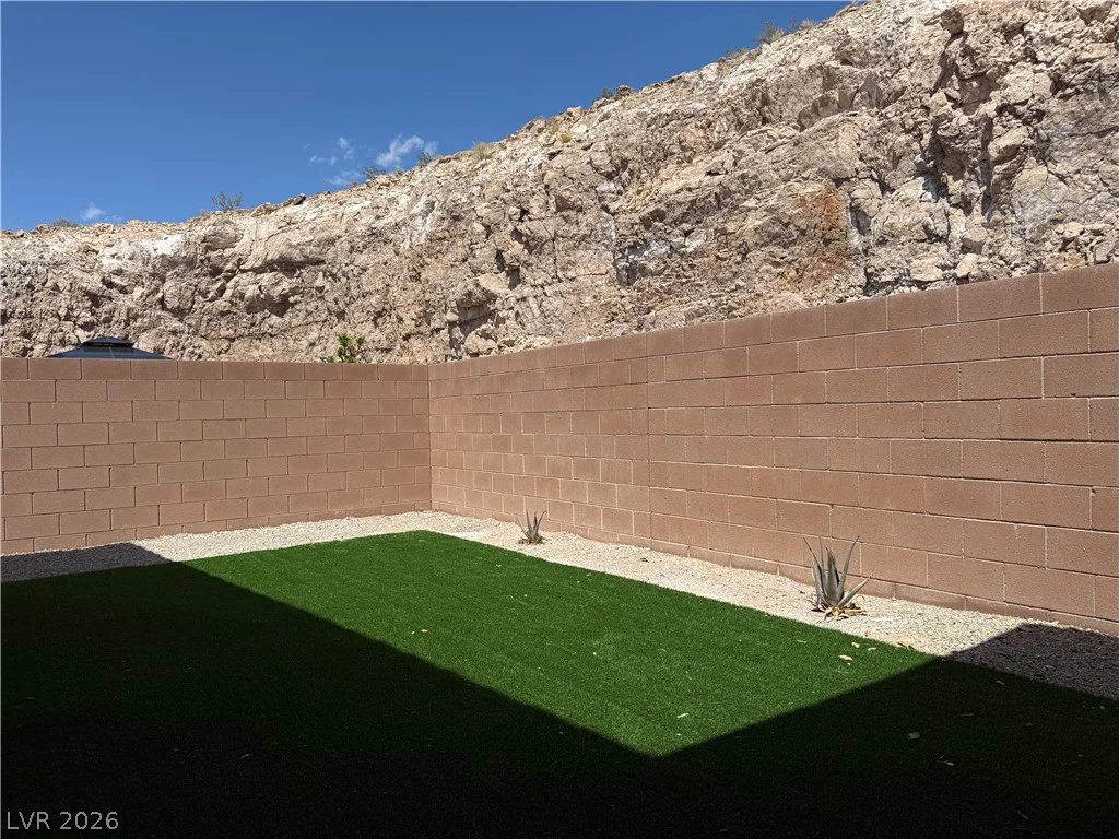 9956 Joshua Foothills, Las Vegas, NV 89178