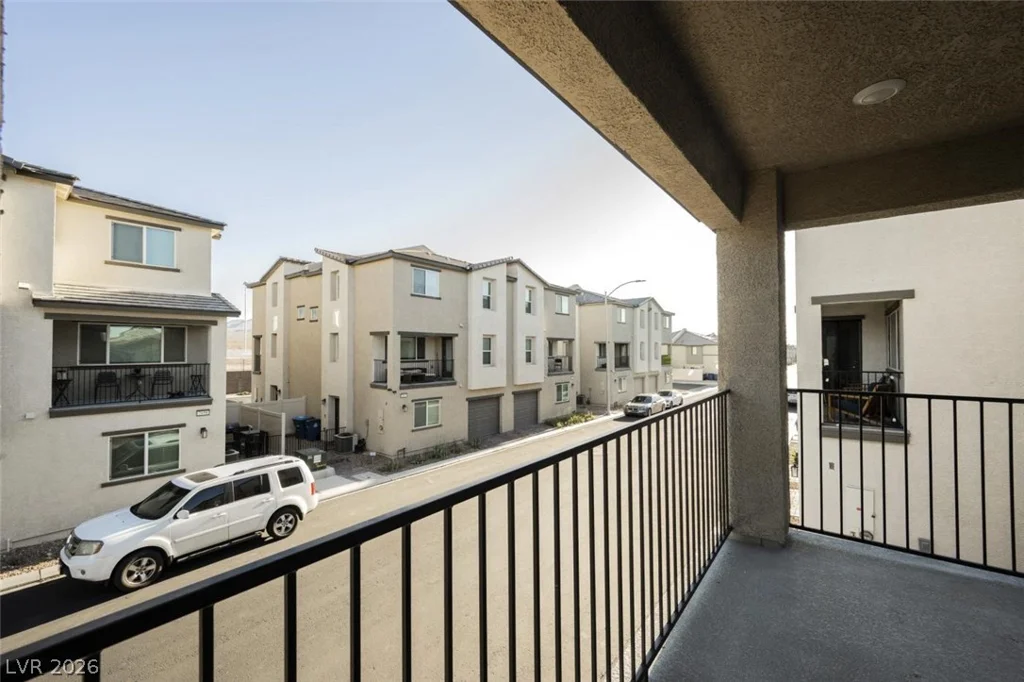2657 Champagne Gold, North Las Vegas, NV 89086