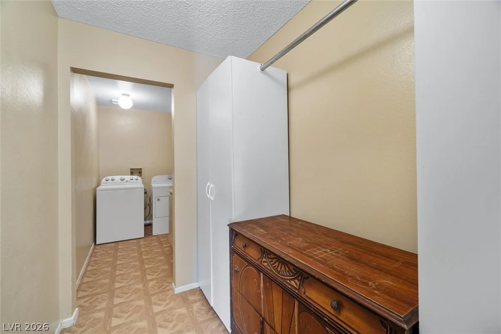 144 Coventry, Henderson, NV 89074