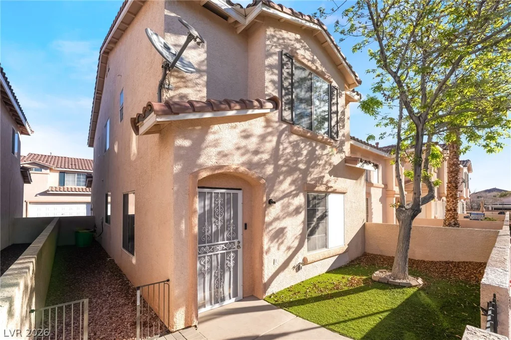 71 Belle Maison, Las Vegas, NV 89123