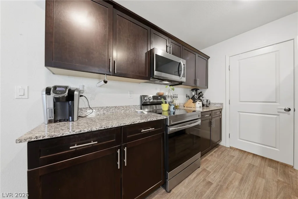 6941 Skyline Blue, North Las Vegas, NV 89086