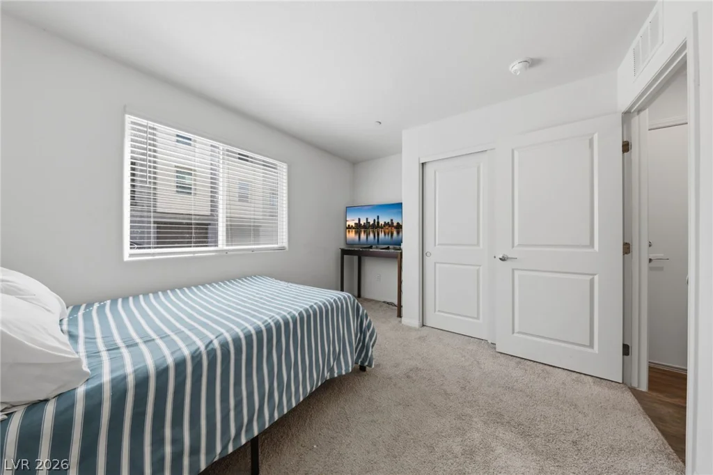 6941 Skyline Blue, North Las Vegas, NV 89086