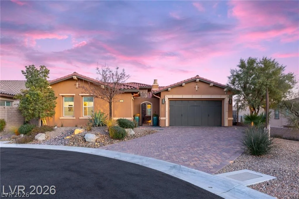 294 Besame, Las Vegas, NV 89138