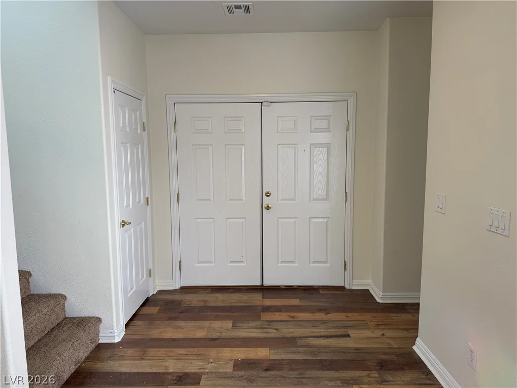 8930 Catfish Stream, Las Vegas, NV 89178