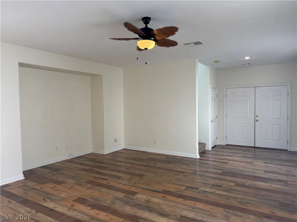 8930 Catfish Stream, Las Vegas, NV 89178