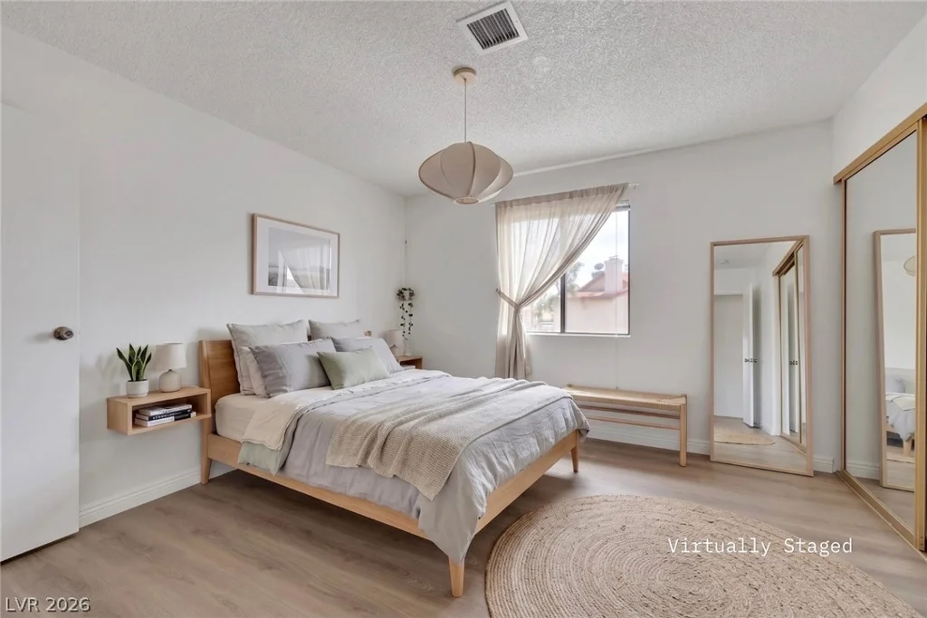 817 Rock Springs, Las Vegas, NV 89128