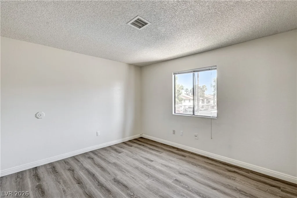 817 Rock Springs, Las Vegas, NV 89128
