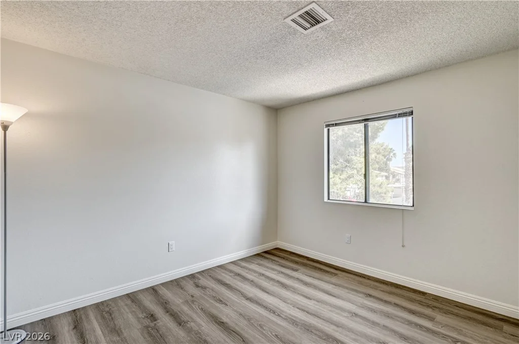 817 Rock Springs, Las Vegas, NV 89128