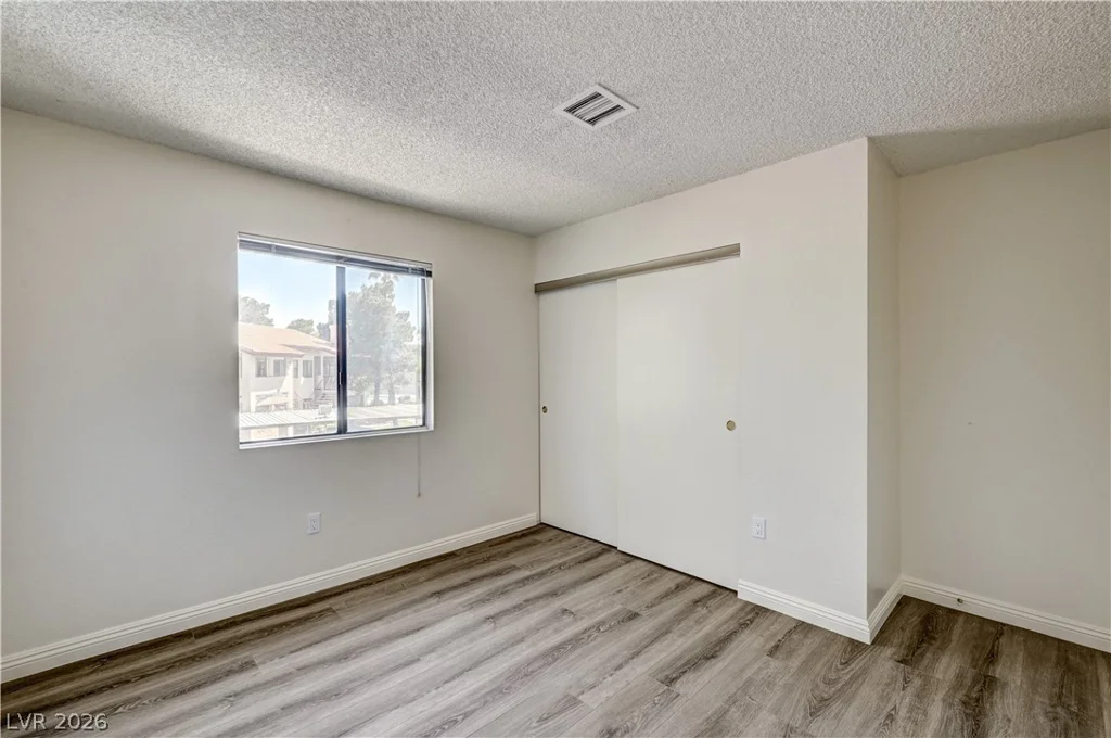 817 Rock Springs, Las Vegas, NV 89128