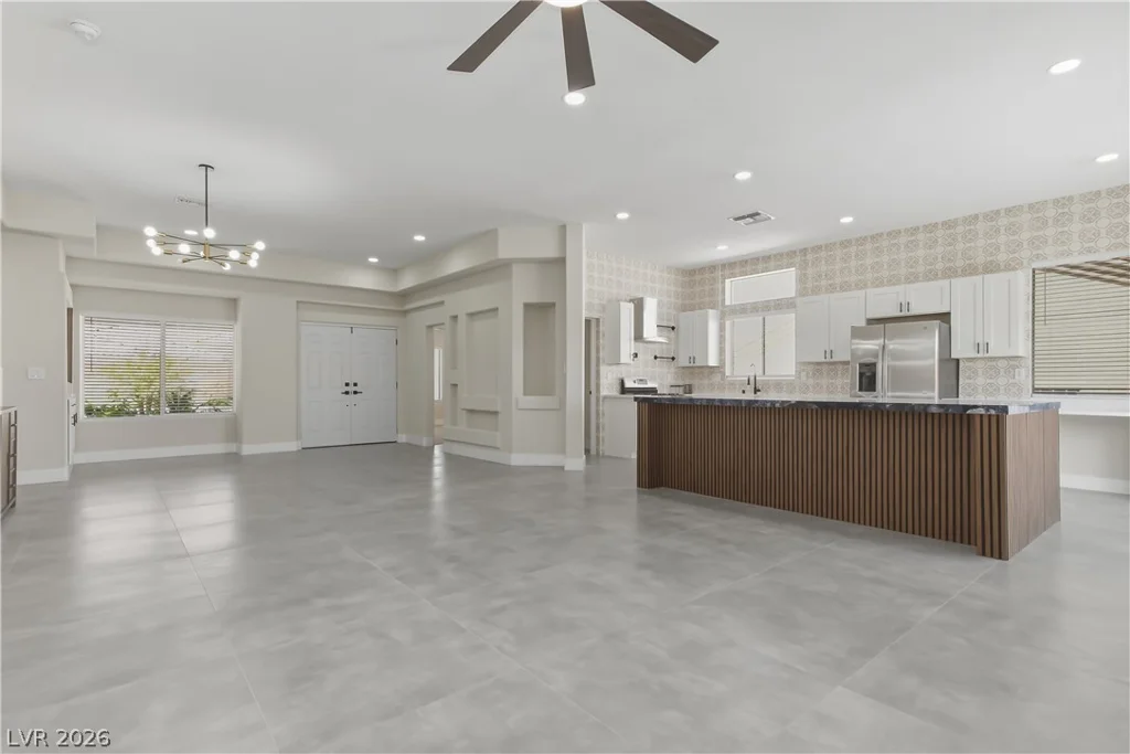 10809 Clarion, Las Vegas, NV 89134