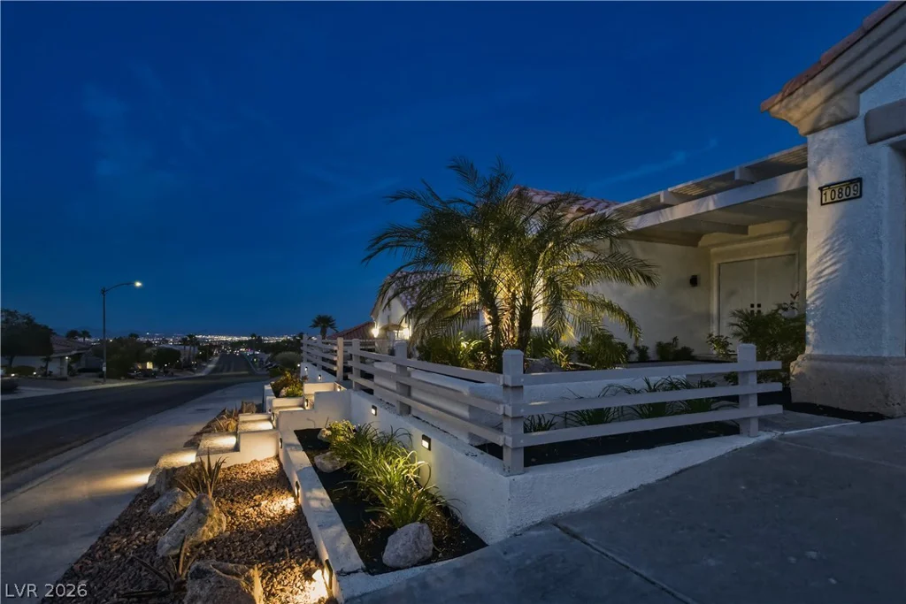 10809 Clarion, Las Vegas, NV 89134