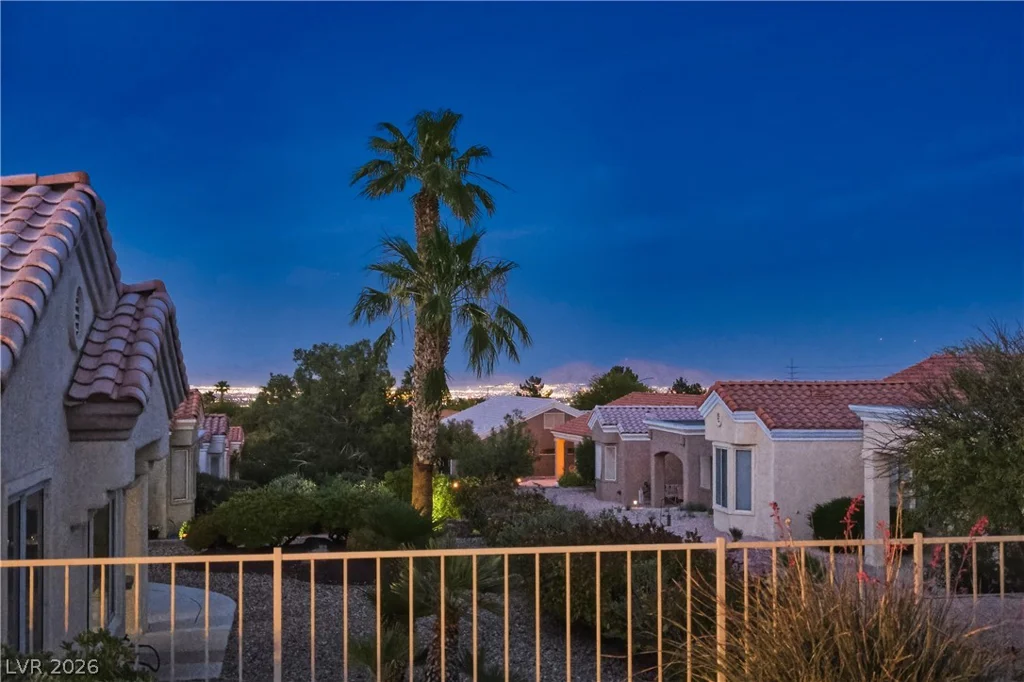 10809 Clarion, Las Vegas, NV 89134