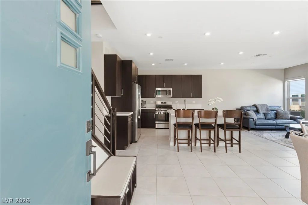 9858 Laurel Tree, Las Vegas, NV 89141