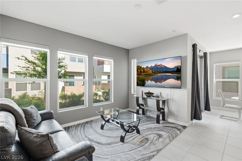9858 Laurel Tree, Las Vegas, NV 89141