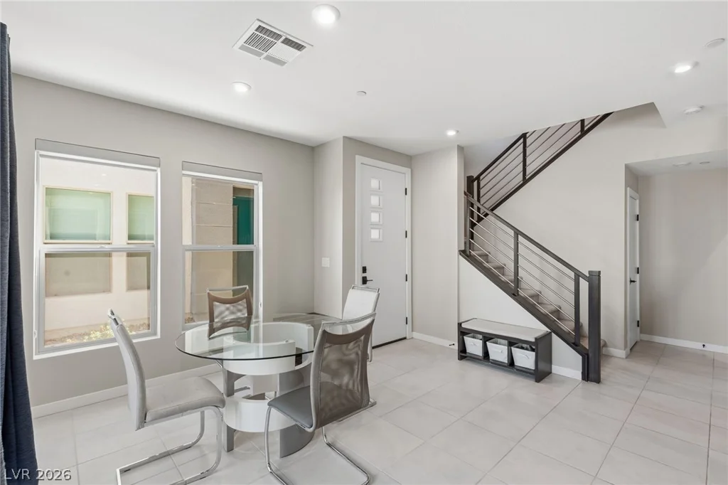9858 Laurel Tree, Las Vegas, NV 89141