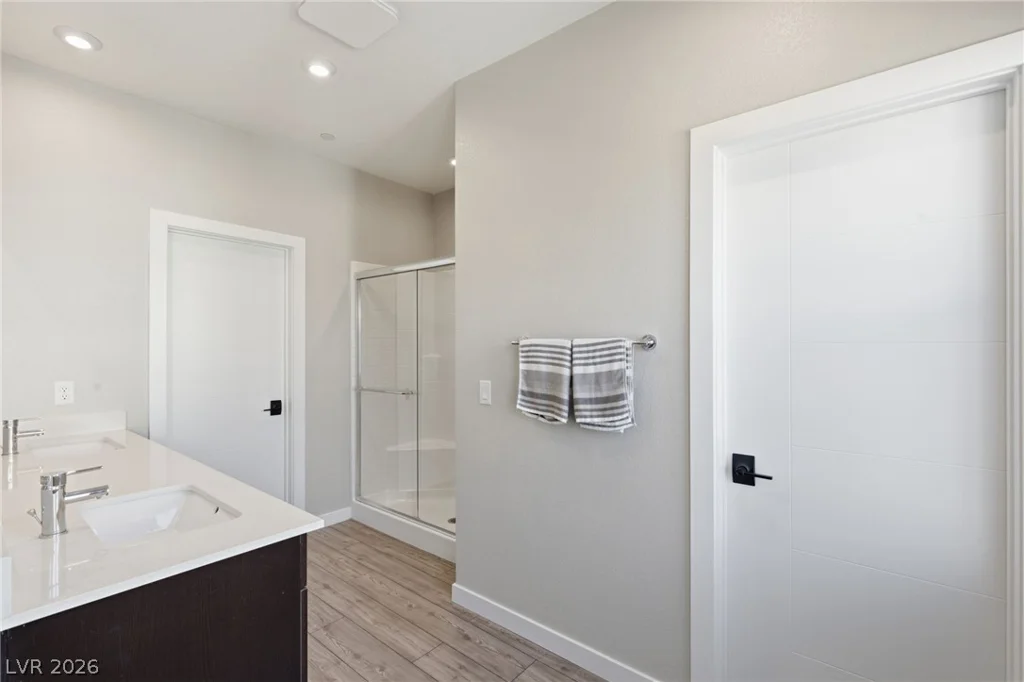 9858 Laurel Tree, Las Vegas, NV 89141