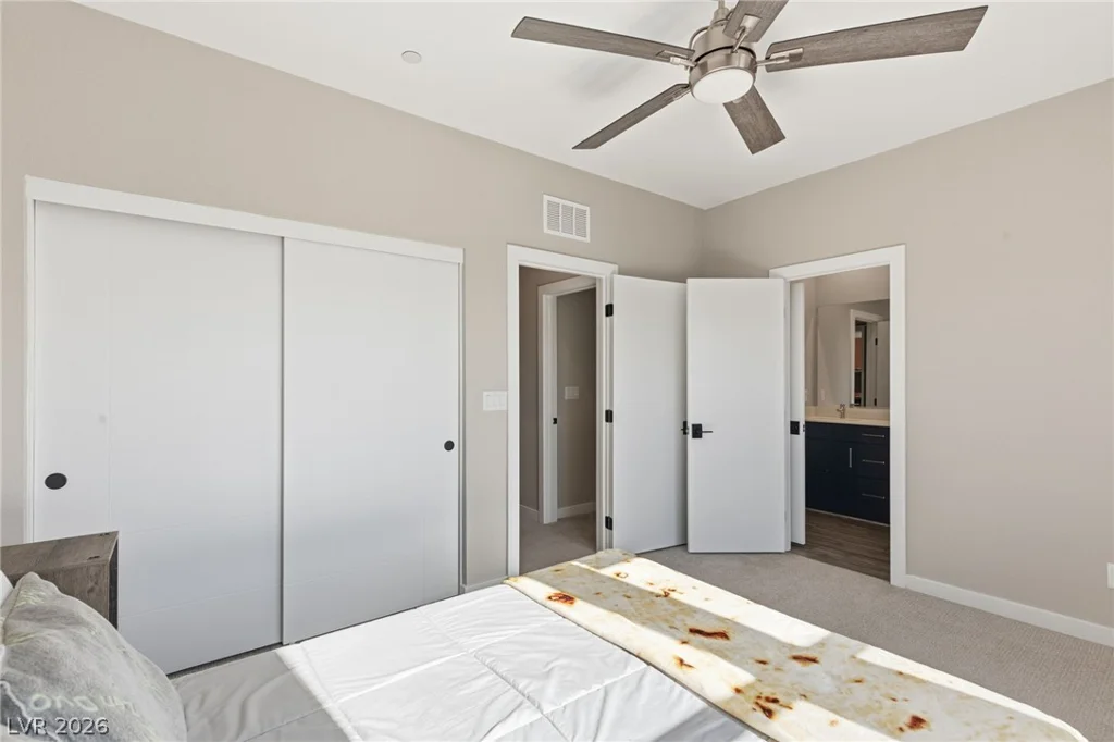 9858 Laurel Tree, Las Vegas, NV 89141