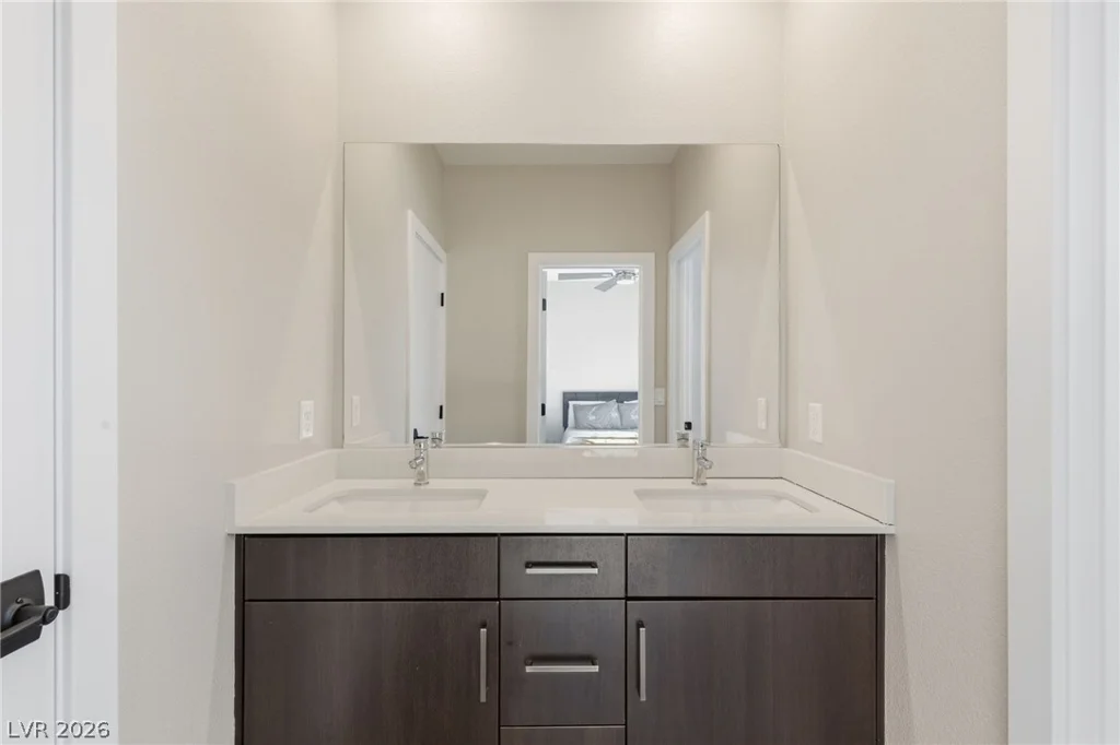 9858 Laurel Tree, Las Vegas, NV 89141