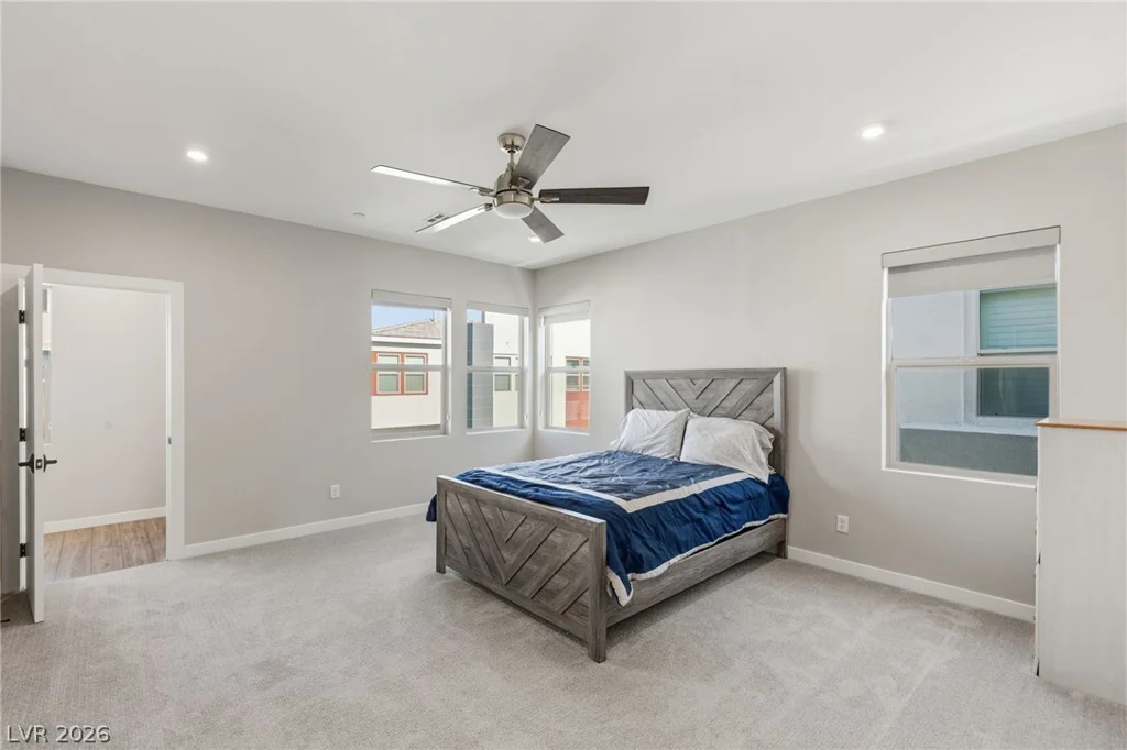 9858 Laurel Tree, Las Vegas, NV 89141