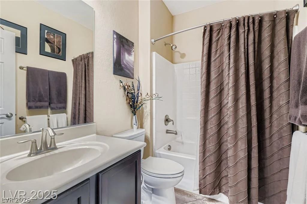 3385 Blue Ribbon Downs, Las Vegas, NV 89122
